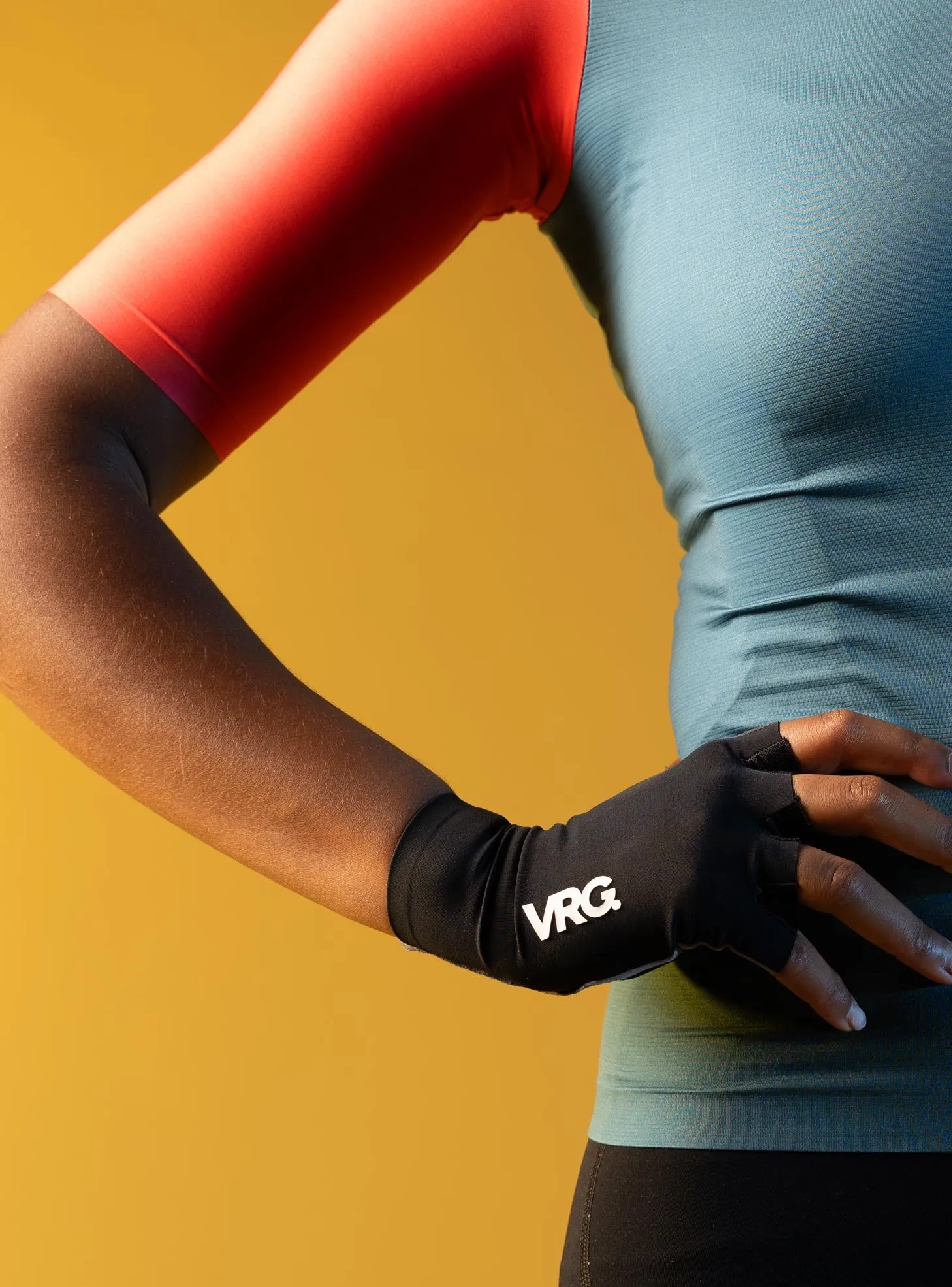 725 VRG GLOVES BLACK