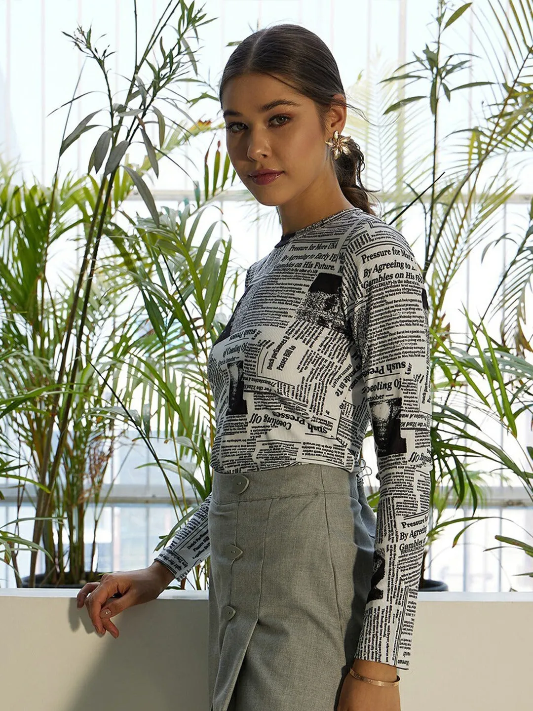 Berrylush Women White, Grey, & Black Graphic Printed Round Neck Slim Fit Knitted Regular T-Shirt